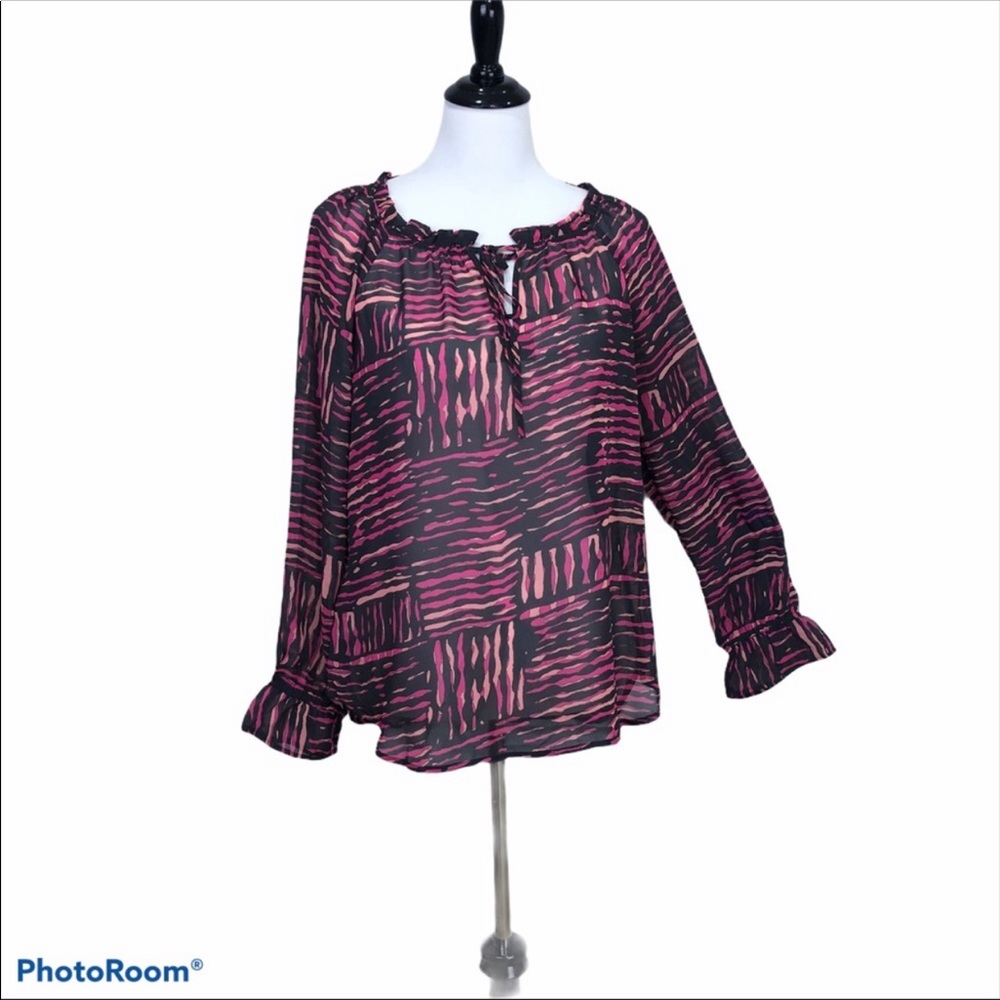 Loft round pleated neckline long sleeve NWOT blouse
